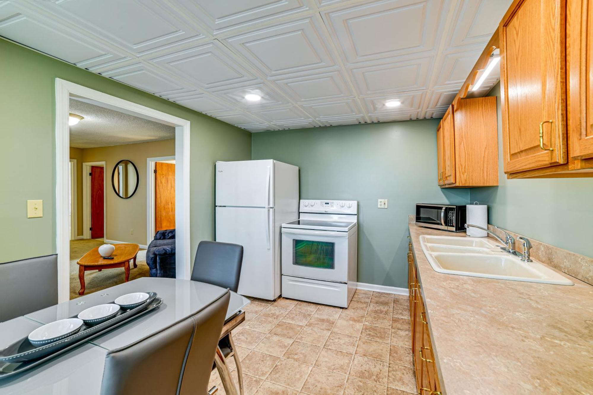 Less Than 2 Mi To Suny Cortland Unit With Private Parking Exterior foto